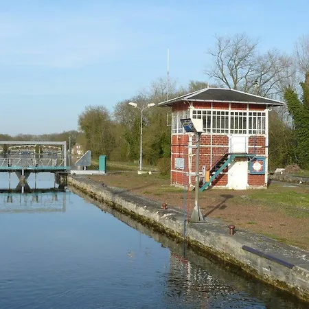 Confortable Maison Dom wakacyjny Les Rues-des-Vignes